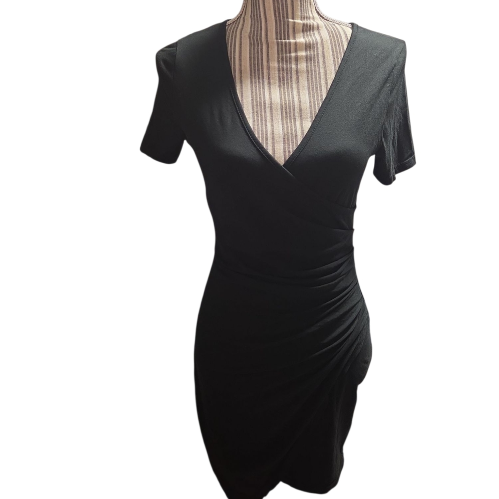 NWOT Choies Black V-Neck Sheath Mini Dress